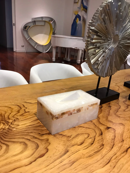 Benviar Style Luxurious Shell Tissue Box