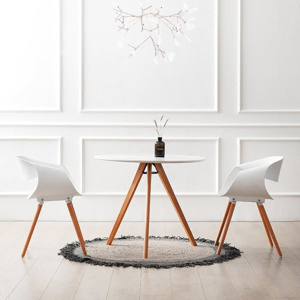 Modern Eames DAW Chairs